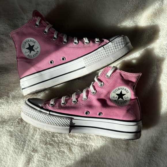 Converse Shoes - Converse women's pink platform sneakers